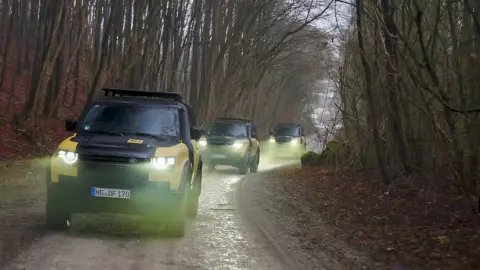 Defender Trophy Defender Trophy