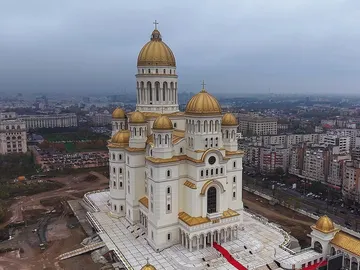 Catedral Nacional de Bucarest Catedral Nacional de Bucarest