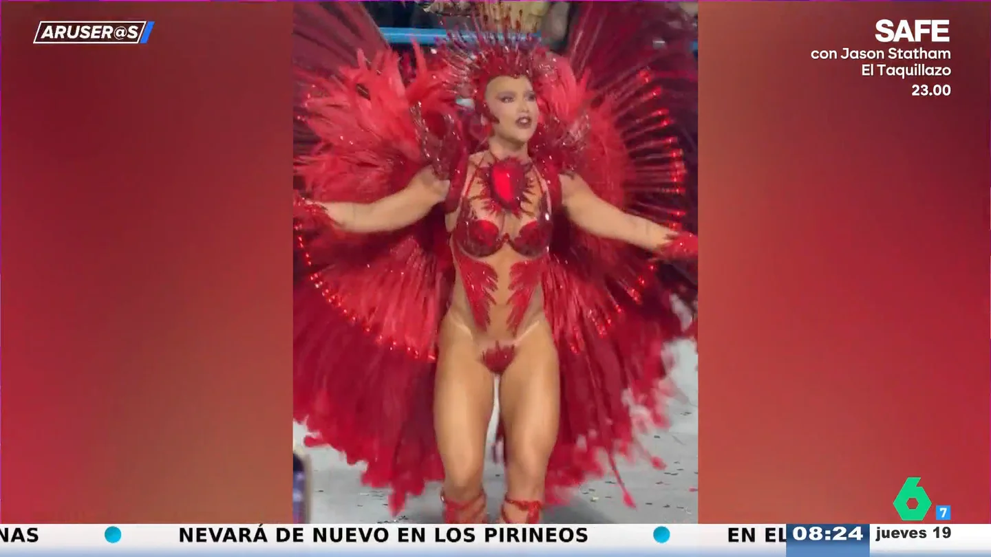 El espectacular traje de Virginia Fonseca, novia de Vinicius, en el Carnaval de Río de Janeiro El espectacular traje de Virginia Fonseca, novia de Vinicius, en el Carnaval de Río de Janeiro