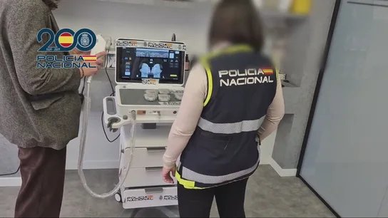 Intervienen en una clínica de Madrid una máquina falsa que prometía rejuvenecer la cara Intervienen en una clínica de Madrid una máquina falsa que prometía rejuvenecer la cara