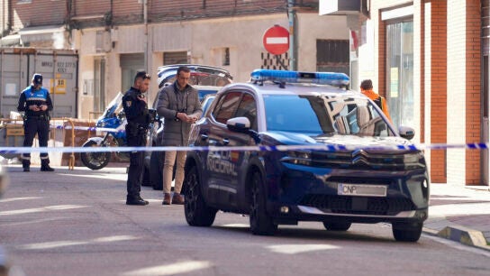 La Polic&iacute;a Nacional en el lugar en el que un menor de 13 a&ntilde;os ha apu&ntilde;alado presuntamente a otro joven de 16 en Valladolid.
