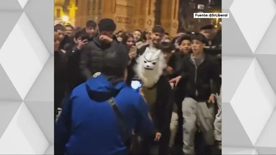 Concentración supuestamente 'therian' en Barcelona. Concentración supuestamente 'therian' en Barcelona.