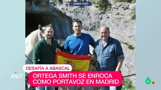Cristina Pardo ironiza sobre la nueva foto de Ortega Smith en 'X': "Abascal parece tener unos cuernos de demonio" El exportavoz de Vox en el Ayuntamiento de Madrid ha cambiado su fotografía de perfil en la red social antes conocida como 'Twitter'. En la misma, se le puede ver junto a Santiago Abascal y su padre.