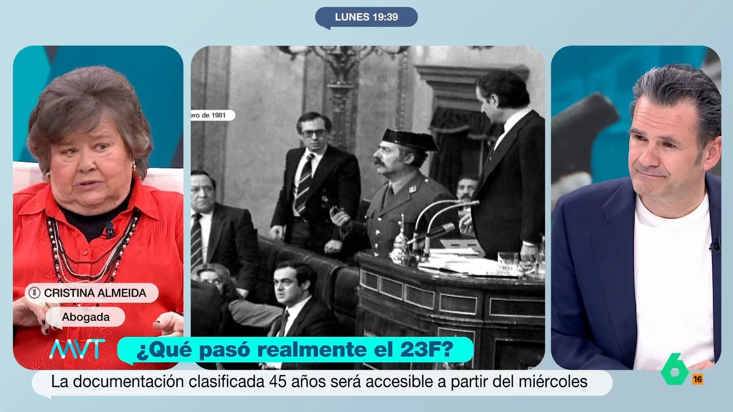 Cristina Almeida recuerda cómo vivió el 23F: "Me fui al sitio donde me habían puesto los ciudadanos. No iba a huir" Hoy, cuando el Gobierno anuncia que desclasifica los documentos del 23F, Cristina Almeida recuerda cómo vivió el día del golpe de Estado. Una gripe en casa, una secretaria preparándose para una boda y una reacción "heroica".