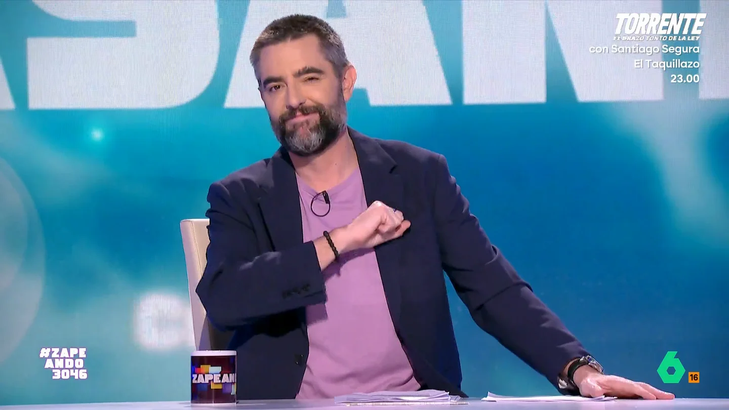 VÍDEO | Isabel Forner desvela que un zapeador se ha 'reunido' con Joan Laporta: "Dani Mateo... algo que decir de tu amiguito" VÍDEO | Isabel Forner desvela que un zapeador se ha 'reunido' con Joan Laporta: "Dani Mateo... algo que decir de tu amiguito"