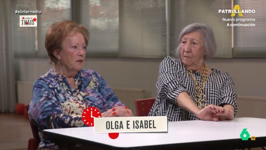 Thais Villas conversa con un grupo de personas sobre c&oacute;mo es su relaci&oacute;n con la moda. &iquest;Les gusta arreglarse? &iquest;C&oacute;mo era su forma de vestir en su juventud? &iquest;Eran conservadores o arriesgaban? Sus respuestas, en este v&iacute;deo.