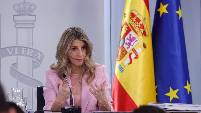 La vicepresidenta segunda y ministra de Trabajo, Yolanda Diaz, da una rueda de prensa tras la reuni&oacute;n de un Consejo de Ministros