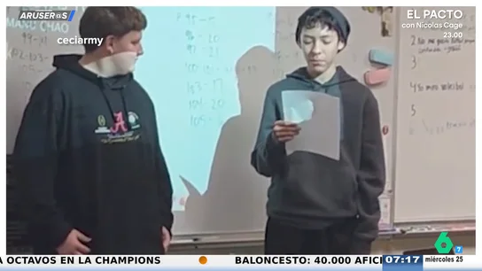 Alfonso Arús alucina con el karaoke en español de unos alumnos en EE.UU: "El problema no es el idioma..." Alfonso Arús alucina con el karaoke en español de unos alumnos en EE.UU: "El problema no es el idioma..."