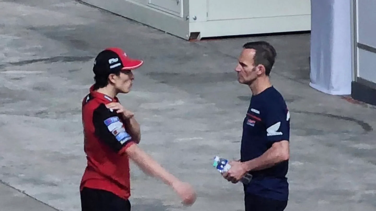 Cazan a Marc Márquez con el jefe de Honda en Tailandia: los rumores sobre su fichaje se disparan Cazan a Marc Márquez con el jefe de Honda en Tailandia: los rumores sobre su fichaje se disparan
