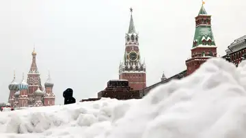 Moscú bate récord en nieve Moscú bate récord en nieve