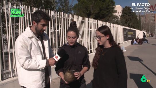 Isma Ju&aacute;rez vuelve con una nueva entrega de '&iquest;Qui&eacute;n quiere ser Felipe Gonz&aacute;lez?' en la que pregunta a los j&oacute;venes sobre el expresidente del Gobierno, Gabriel Rufi&aacute;n o Isabel D&iacute;az Ayuso. Sus respuestas, en este v&iacute;deo.