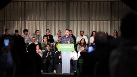 Santiago Abascal en un acto de precampa&ntilde;a en Zamora