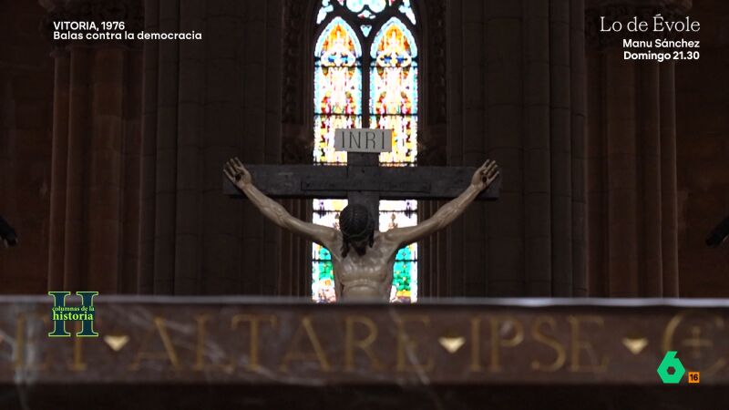 As&iacute; convirti&oacute; un sacerdote el funeral de la Masacre de Vitoria en una asamblea improvisada