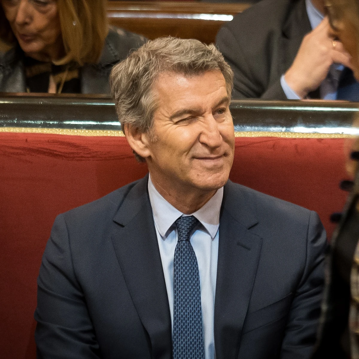 Feijóo insiste en el regreso del emérito pese a que la Casa Real ya ha puesto su condición: debe "recuperar la residencia fiscal en España"