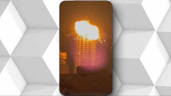 Imagen de un dron iraní impactando en un rascacielos de Baréin Imagen de un dron iraní impactando en un rascacielos de Baréin