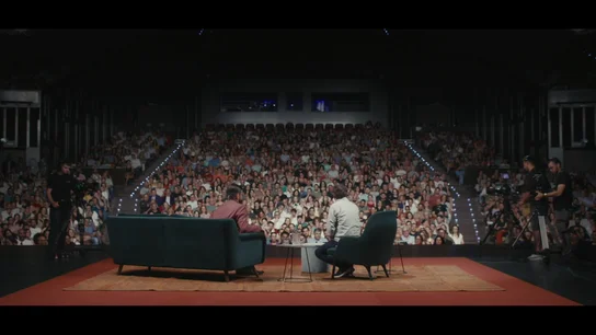 Jordi Évole confiesa a Manu Sánchez que llamó a Bertín Osborne y a Melody antes que a él: "El perfil lo tienes claro" Jordi Évole confiesa a Manu Sánchez que llamó a Bertín Osborne y a Melody antes que a él: "El perfil lo tienes claro"