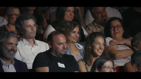 Jordi Évole corta de raíz los silbidos contra Juanma Moreno Bonilla del público que asiste a su espectáculo con Manu Sánchez Jordi Évole corta de raíz los silbidos contra Juanma Moreno Bonilla del público que asiste a su espectáculo con Manu Sánchez