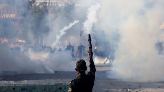 Polic&iacute;a en Karachi, Ir&aacute;n. 