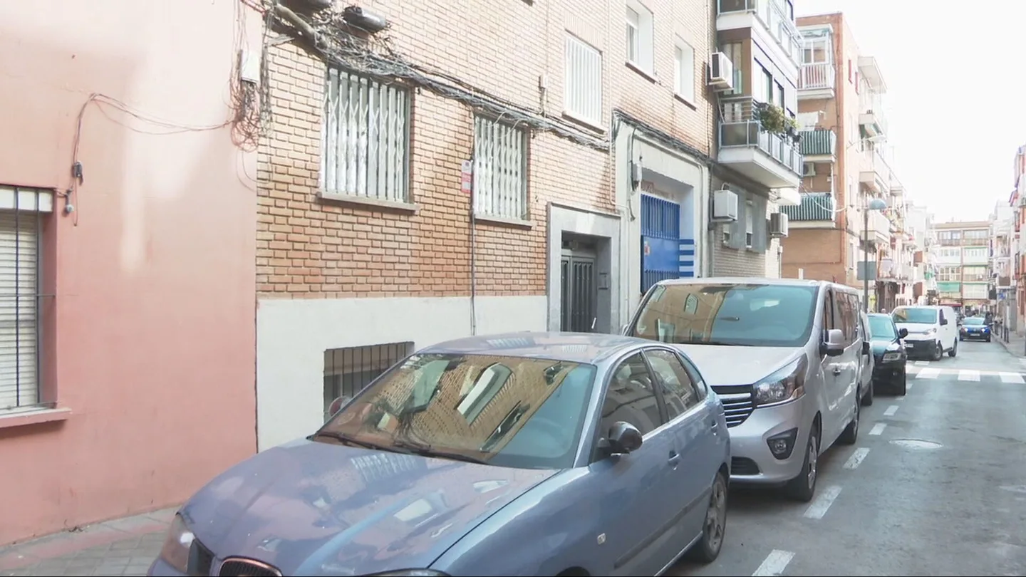 Portal del edificio donde han ocurrido los hechos en Carabanchel (Madrid) Portal del edificio donde han ocurrido los hechos en Carabanchel (Madrid)