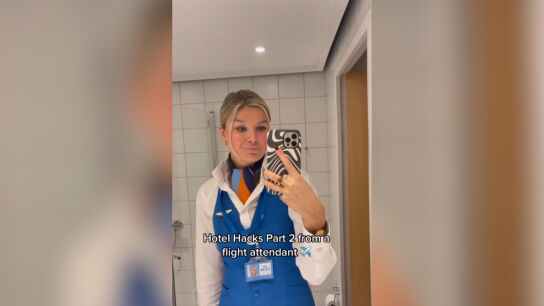 Esther Sturrus, azafata de la aerol&iacute;nea KLM 