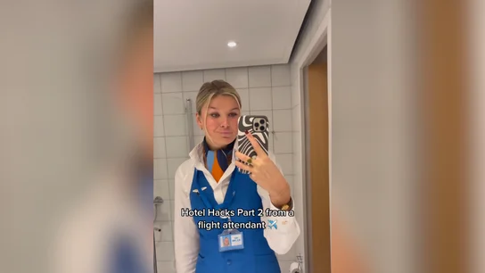 Esther Sturrus, azafata de la aerolínea KLM Esther Sturrus, azafata de la aerolínea KLM