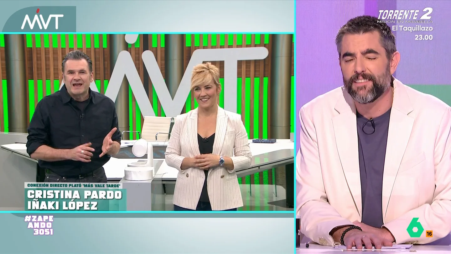 El dardo de Iñaki López a Dani Mateo: "Desconectar es lo que hago yo cada vez que nos da paso" El presentador de Más Vale Tarde ha contado a Dani Mateo que no podía escucharle ya que su pinganillo no ha funcionado, algo que, como ha transmitido, era un alivio para él.