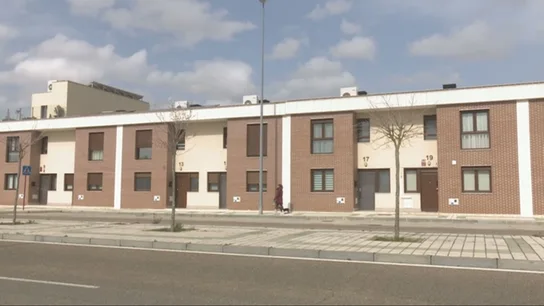 Polémica en Castilla y León: una concejala del PP de Palencia se quedó con un chalet de VPO Polémica en Castilla y León: una concejala del PP de Palencia se quedó con un chalet de VPO