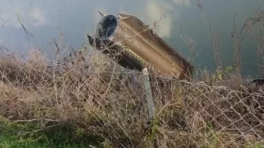 Restos de un sistema de defensa aérea de la OTAN que interceptó un misil lanzado desde Irán a Turquía. Restos de un sistema de defensa aérea de la OTAN que interceptó un misil lanzado desde Irán a Turquía.