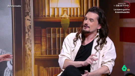 Mikel Herrán repasa la relación de EEUU e Irán a lo largo de la historia: "Los iraníes tuvieron un régimen democrático sólido" El historiador indica que, tras la Segunda Guerra Mundial, el primer ministro de Irán decidio nacionalizar el petróleo, que en ese momento controlaban los británicos. Por ese motivo, Gran Bretaña decidió pedir ayuda a EEUU para derrocar al gobierno.