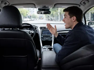 El coche autónomo de Uber que puede ser la peor pesadilla de los taxistas de Madrid El coche autónomo de Uber que puede ser la peor pesadilla de los taxistas de Madrid