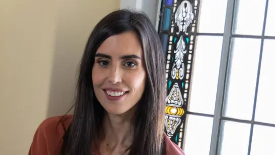 Imagen promocional de la escritora Bárbara Arena, autora de 'Un adiós'. Imagen promocional de la escritora Bárbara Arena, autora de 'Un adiós'.