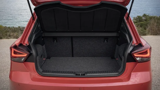 La batalla de los maleteros: el Seat Ibiza, el más vendido del 2026, contra sus rivales La batalla de los maleteros: el Seat Ibiza, el más vendido del 2026, contra sus rivales