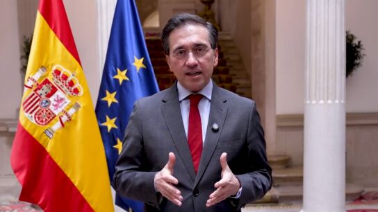 El ministro de Exteriores, Jos&eacute; Manuel Albares, informa de la evacuaci&oacute;n de 22 espa&ntilde;oles desde Ir&aacute;n