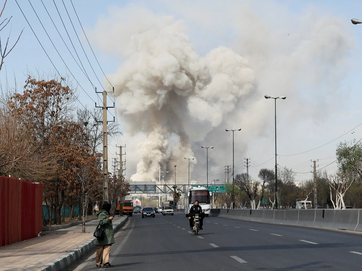Última hora de los ataques de EEUU e Israel a Irán, en directo | Irán afirma que ha atacado un petrolero de EEUU en el Golfo e Israel bombardea Beirut y Teherán