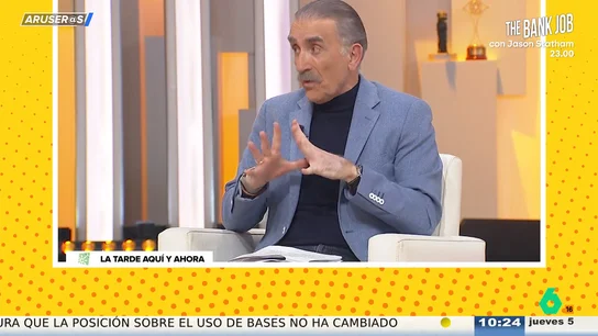 La divertida 'pullita' de Juan y Medio con un invitado que busca el amor: "Solo entiendo una cuarta parte de lo que dices" La divertida 'pullita' de Juan y Medio con un invitado que busca el amor: "Solo entiendo una cuarta parte de lo que dices"