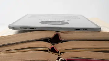 Libros en papel y libro digital Libros en papel y libro digital