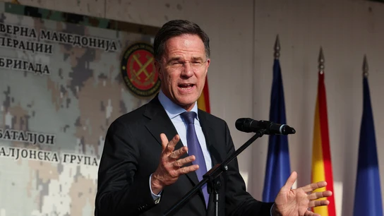 El secretario general de la OTAN, Mark Rutte, habla durante una visita a un cuartel del ejército de Macedonia del Norte en Skopje El secretario general de la OTAN, Mark Rutte, habla durante una visita a un cuartel del ejército de Macedonia del Norte en Skopje