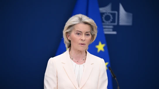 Ursula von der Leyen durante un acto de la Unión Europea. Ursula von der Leyen durante un acto de la Unión Europea.