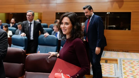 Ayuso avanza nuevas medias educativas: Plan Vive universitario e incremento económico en investigación científica Ayuso avanza nuevas medias educativas: Plan Vive universitario e incremento económico en investigación científica