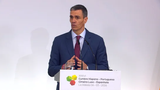 El presidente del Gobierno, Pedro Sánchez, comparece durante la Cumbre Hispano-Portuguesa El presidente del Gobierno, Pedro Sánchez, comparece durante la Cumbre Hispano-Portuguesa