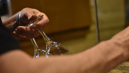 Imagen de archivo de un camarero Imagen de archivo de un camarero