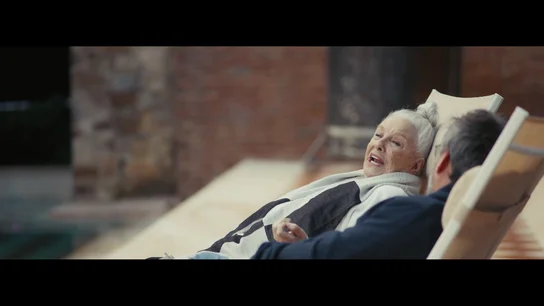 La respuesta de Lola Herrera cuando Jordi Évole le pregunta si es de "Perro Sanxe": "Sí, desde que voto he votado siempre al PSOE" La respuesta de Lola Herrera cuando Jordi Évole le pregunta si es de "Perro Sanxe": "Sí, desde que voto he votado siempre al PSOE"