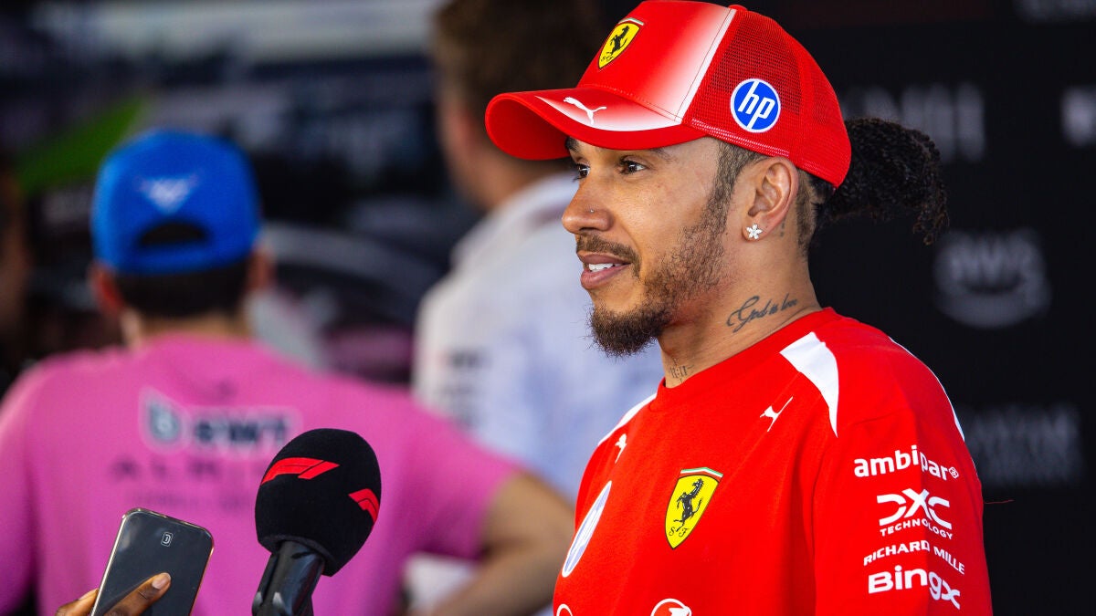 Hamilton zanja los rumores sobre su salida: 