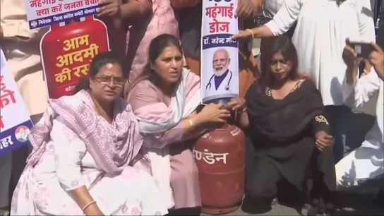 Protesta por la subida del precio del gas en India Protesta por la subida del precio del gas en India