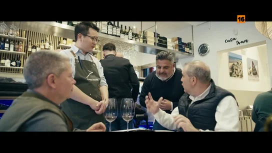 Hoy, en Apatrullando, Jalis de la Serna y su equipo desmontan clichés sobre los españoles de origen chino Hoy, en Apatrullando, Jalis de la Serna y su equipo desmontan clichés sobre los españoles de origen chino