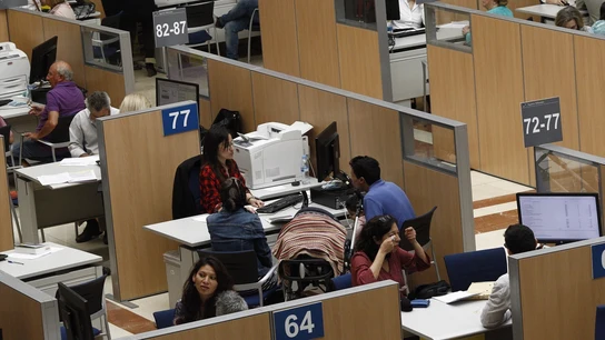 Fotografía de archivo de una oficina de la Agencia Tributaria. Fotografía de archivo de una oficina de la Agencia Tributaria.