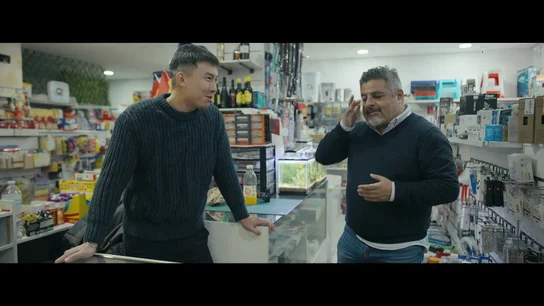 'El chino sevillano' a Jalis de la Serna: "Me creé las redes sociales para combatir el racismo desde el humor" 'El chino sevillano' a Jalis de la Serna: "Me creé las redes sociales para combatir el racismo desde el humor"