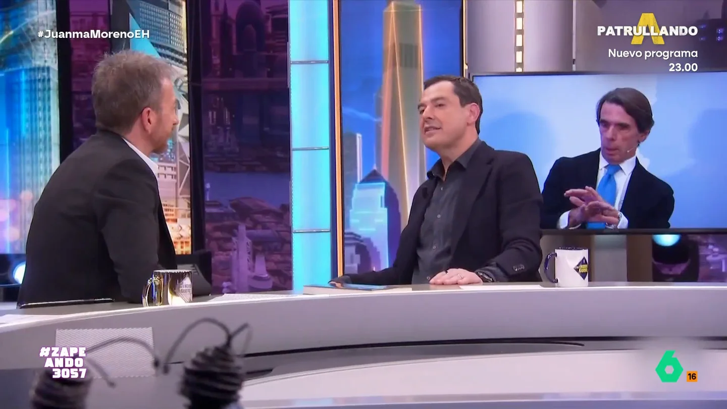 Juanma Moreno cuenta en 'El Hormiguero' la anécdota que vivió con Aznar: "Se me cortó el cuerpo" El presidente de la Junta de Andalucía ha explicado en el programa de Pablo Motos que cuando Aznar era presidente del Gobierno coincidió en un congreso con él. Este decidió encomendarle una misión.
