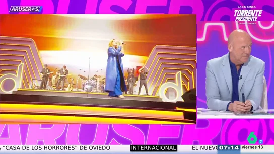 Alfonso Arús, de la actuación de Leire Martínez en los Premios Cadena Dial Alfonso Arús, de la actuación de Leire Martínez en los Premios Cadena Dial