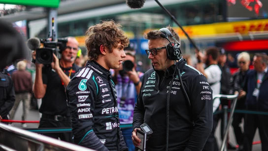 Kimi Antonelli y Peter Bonnington GP China 2026 Kimi Antonelli y Peter Bonnington GP China 2026